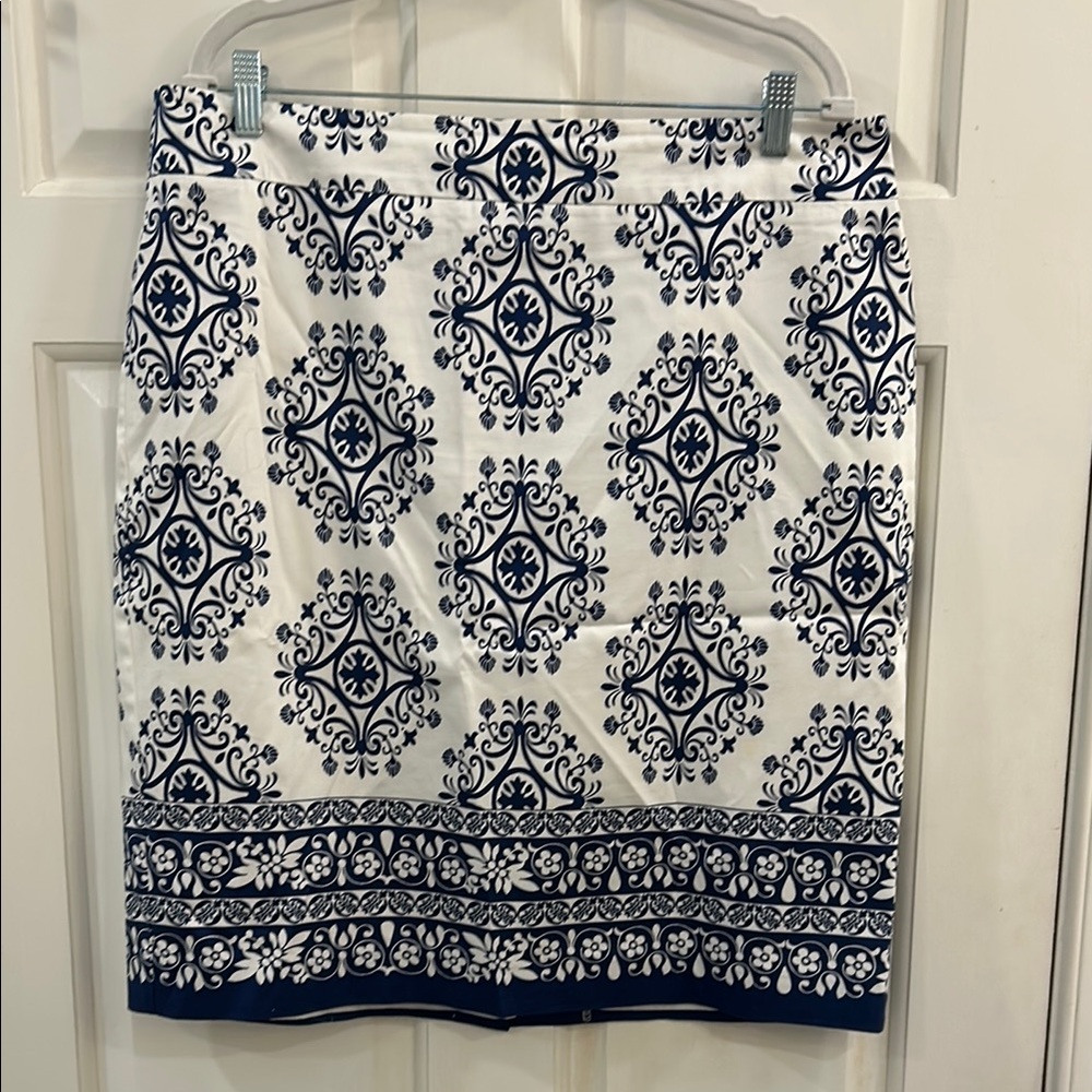 Ann Taylor Factory skirt size 16